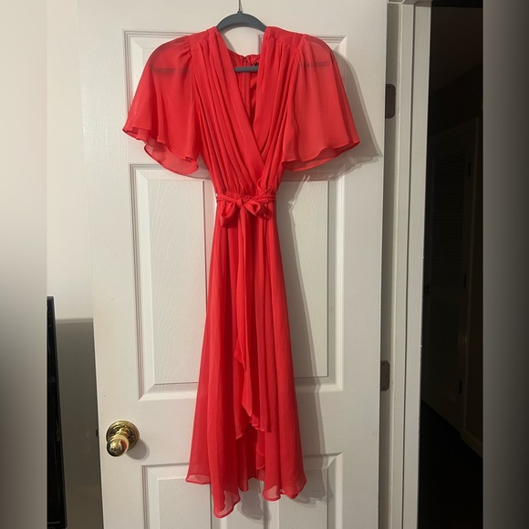 DKNY Beautiful Pink Flutter sleeve dress size 4 - Picture 2 of 3